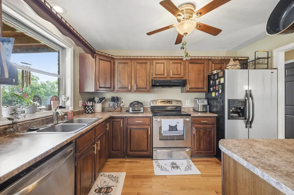 129 Carlton Court Richmond KY 40475