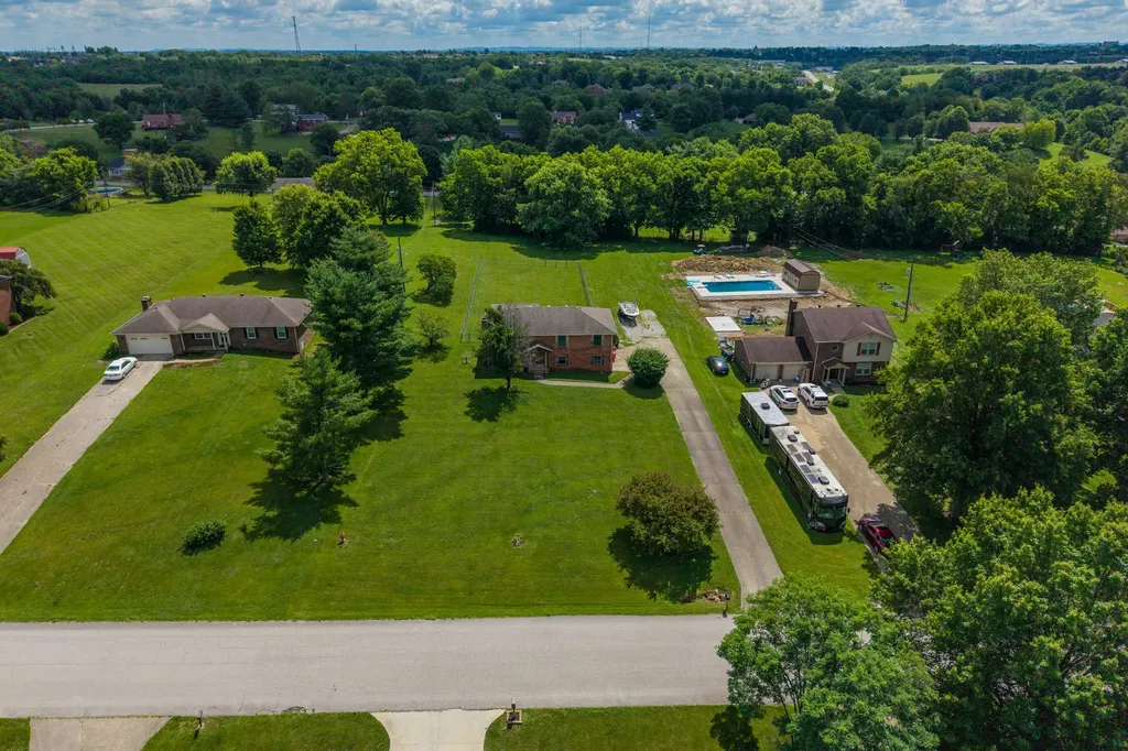 129 Carlton Court Richmond KY 40475