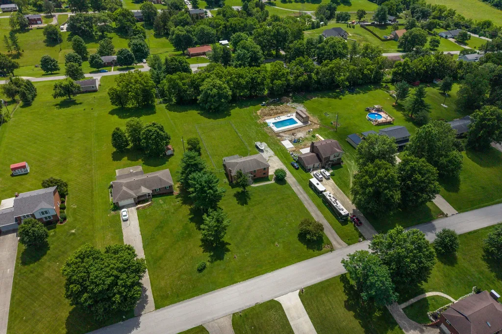 129 Carlton Court Richmond KY 40475