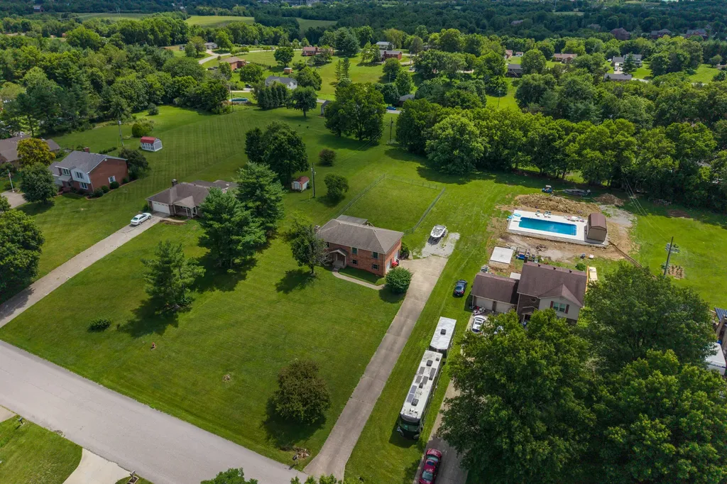 129 Carlton Court Richmond KY 40475