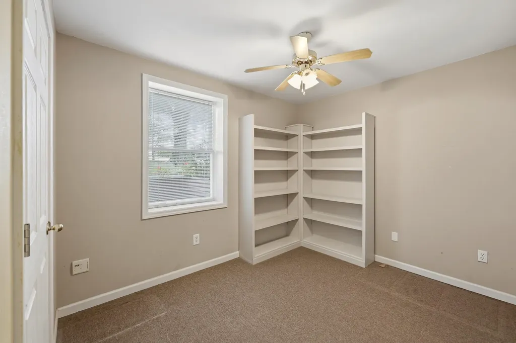 1868 Weisenberger Mill Road Midway KY 40347