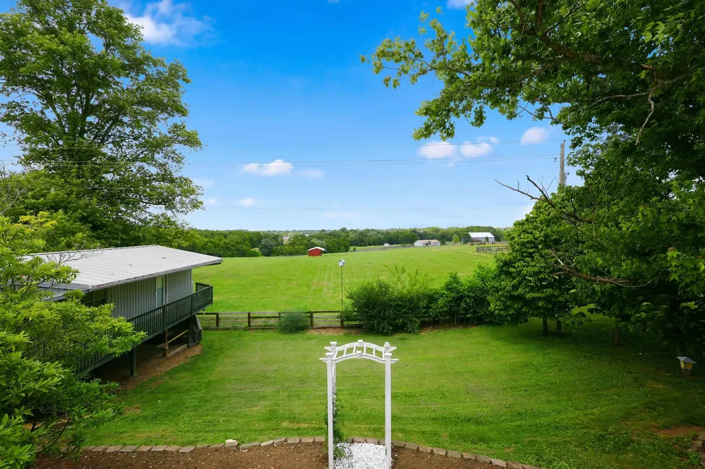 1868 Weisenberger Mill Road Midway KY 40347