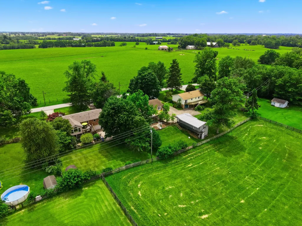1868 Weisenberger Mill Road Midway KY 40347