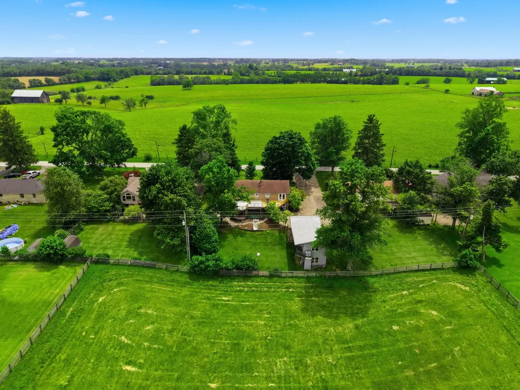 1868 Weisenberger Mill Road Midway KY 40347