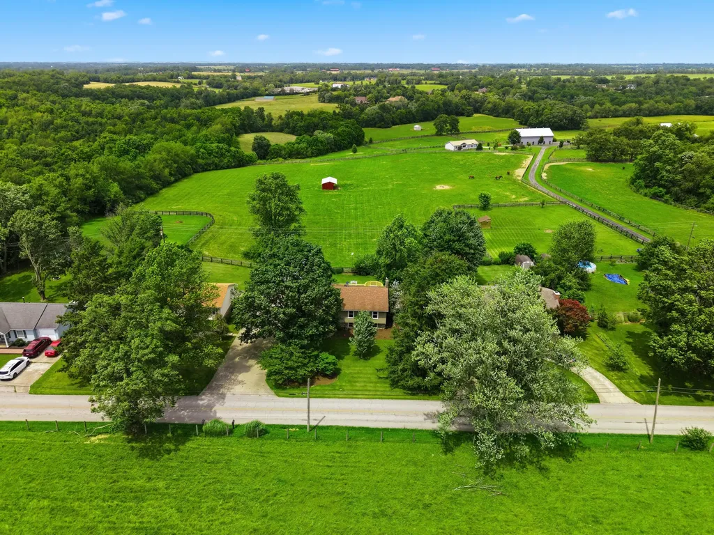 1868 Weisenberger Mill Road Midway KY 40347