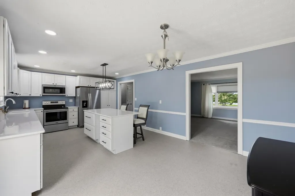 1868 Weisenberger Mill Road Midway KY 40347