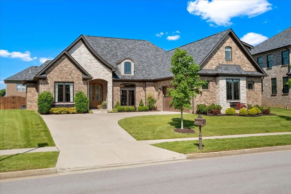 1669 Villa Medici Pass Lexington KY 40509