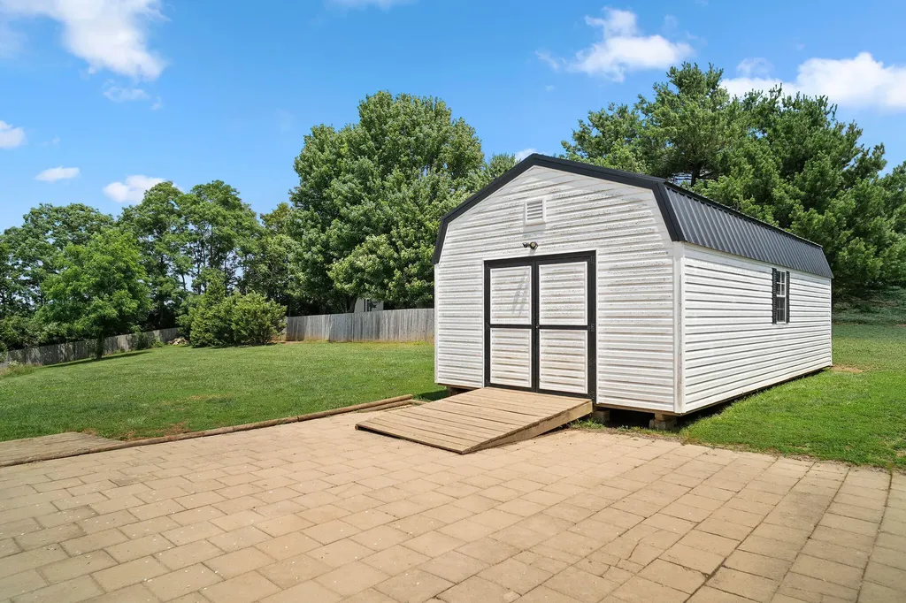 175 Dusty Lane Mt Sterling KY 40353