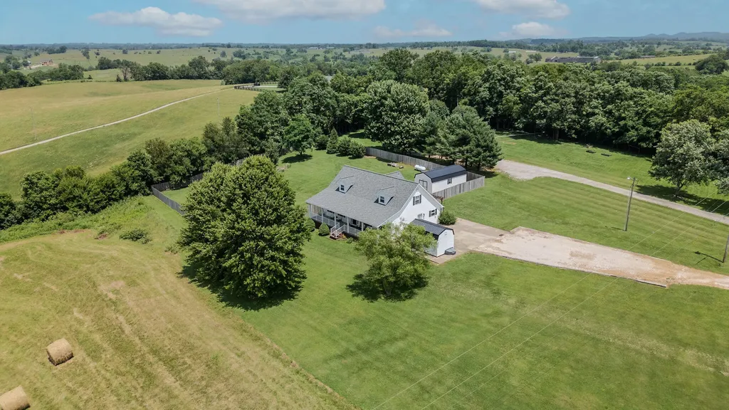 175 Dusty Lane Mt Sterling KY 40353