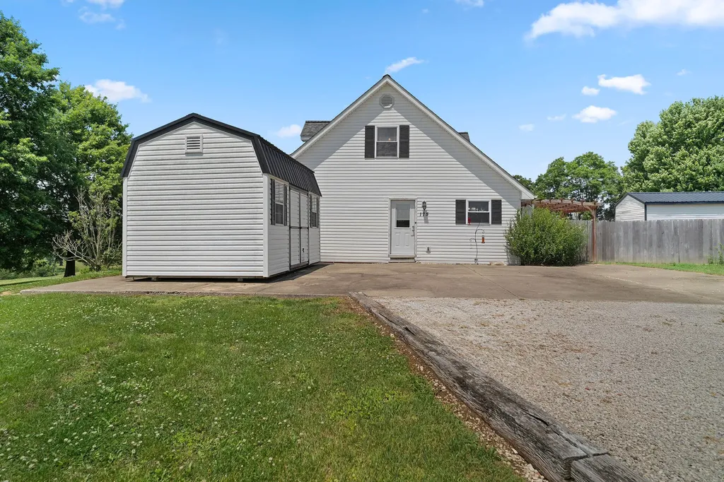 175 Dusty Lane Mt Sterling KY 40353