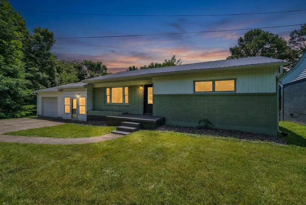 207 Kentucky Avenue Somerset KY 42501