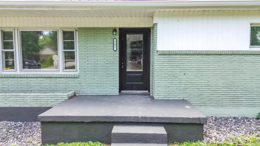 207 Kentucky Avenue Somerset KY 42501