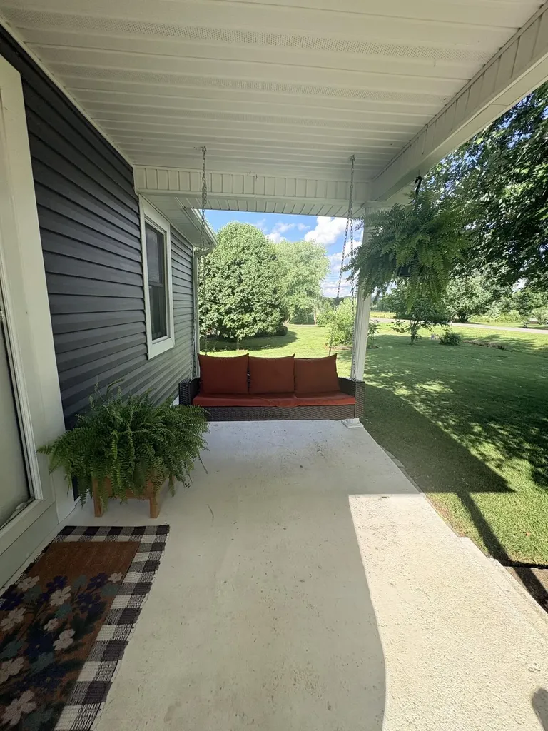 2016 Ky-10 Tollesboro KY 41189