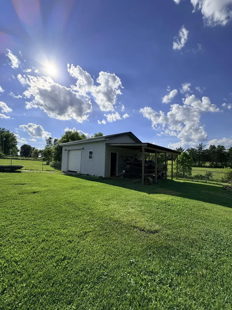 2016 Ky-10 Tollesboro KY 41189