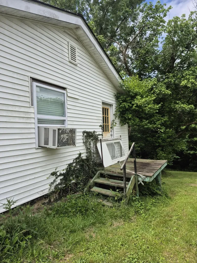 211 Treadway Drive Owingsville KY 40360
