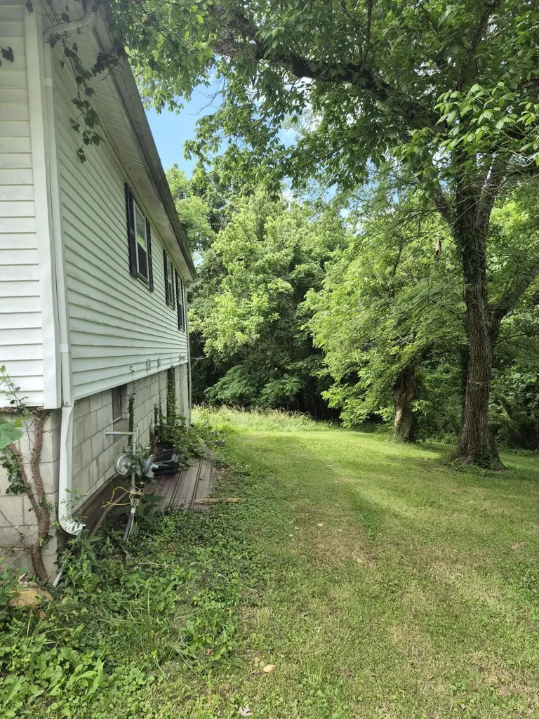 211 Treadway Drive Owingsville KY 40360
