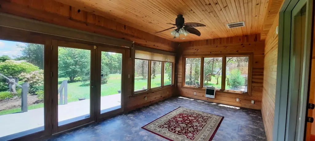 2619 County Farm Road London KY 40741