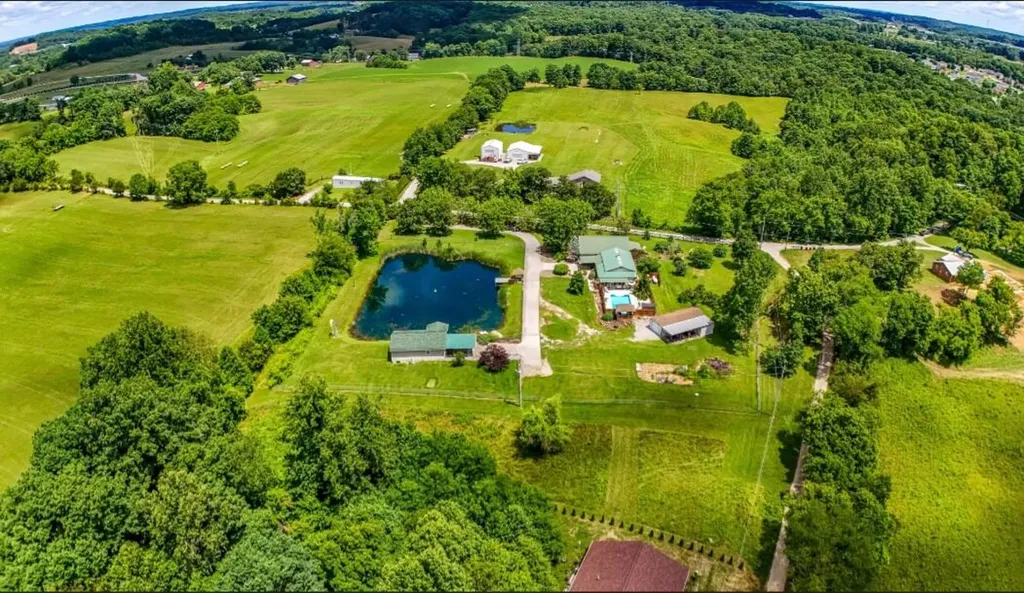 2619 County Farm Road London KY 40741