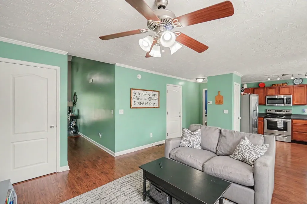 257 Long Branch Lane Lexington KY 40511