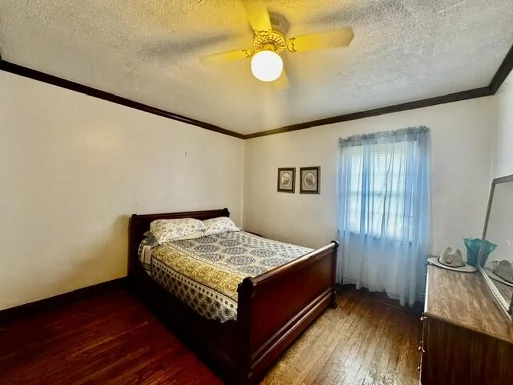 901 Exeter Avenue Middlesboro KY 40965