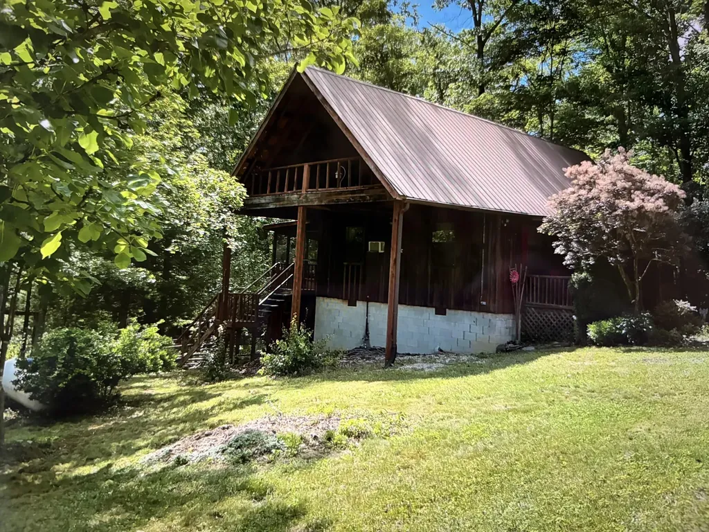 90 Stephen Road Wellington KY 40387