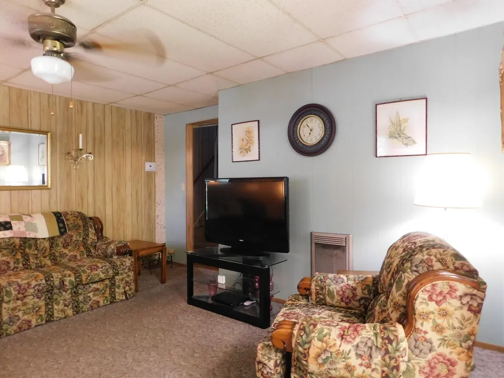179 W Main Street Lynch KY 40855