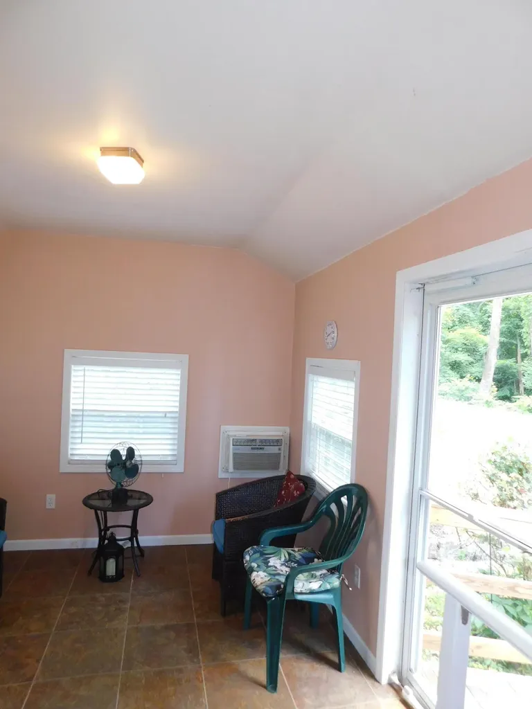 179 W Main Street Lynch KY 40855