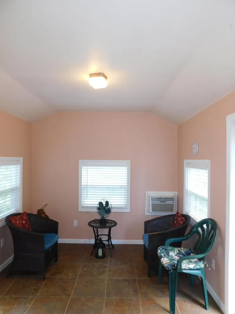 179 W Main Street Lynch KY 40855