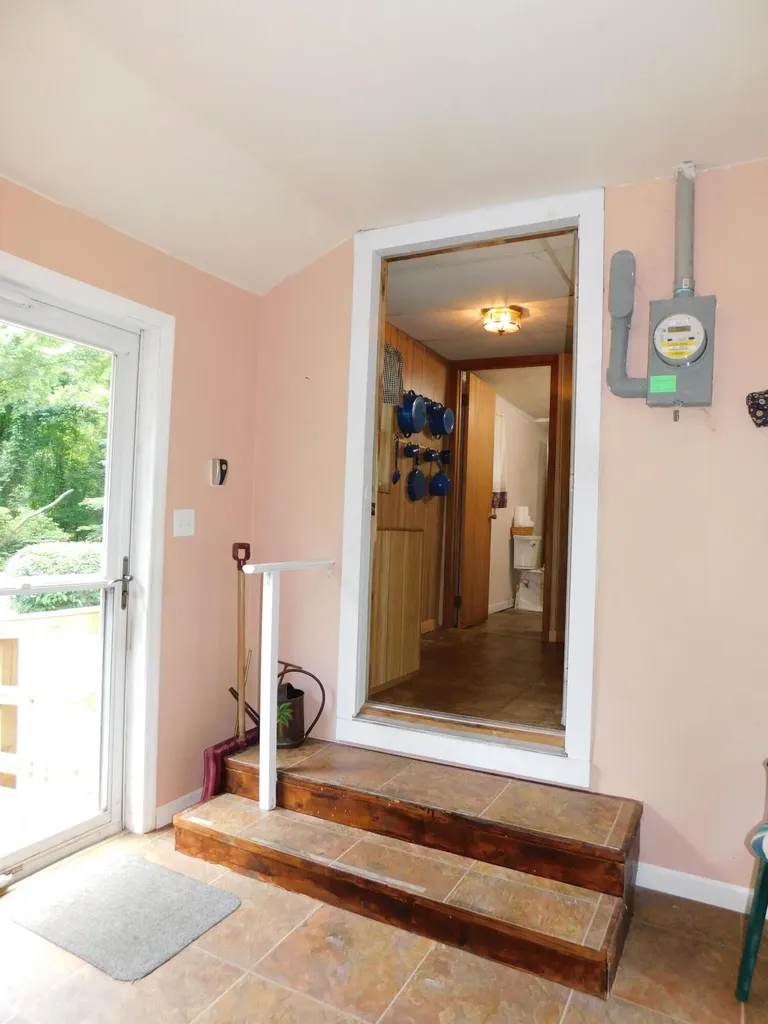 179 W Main Street Lynch KY 40855