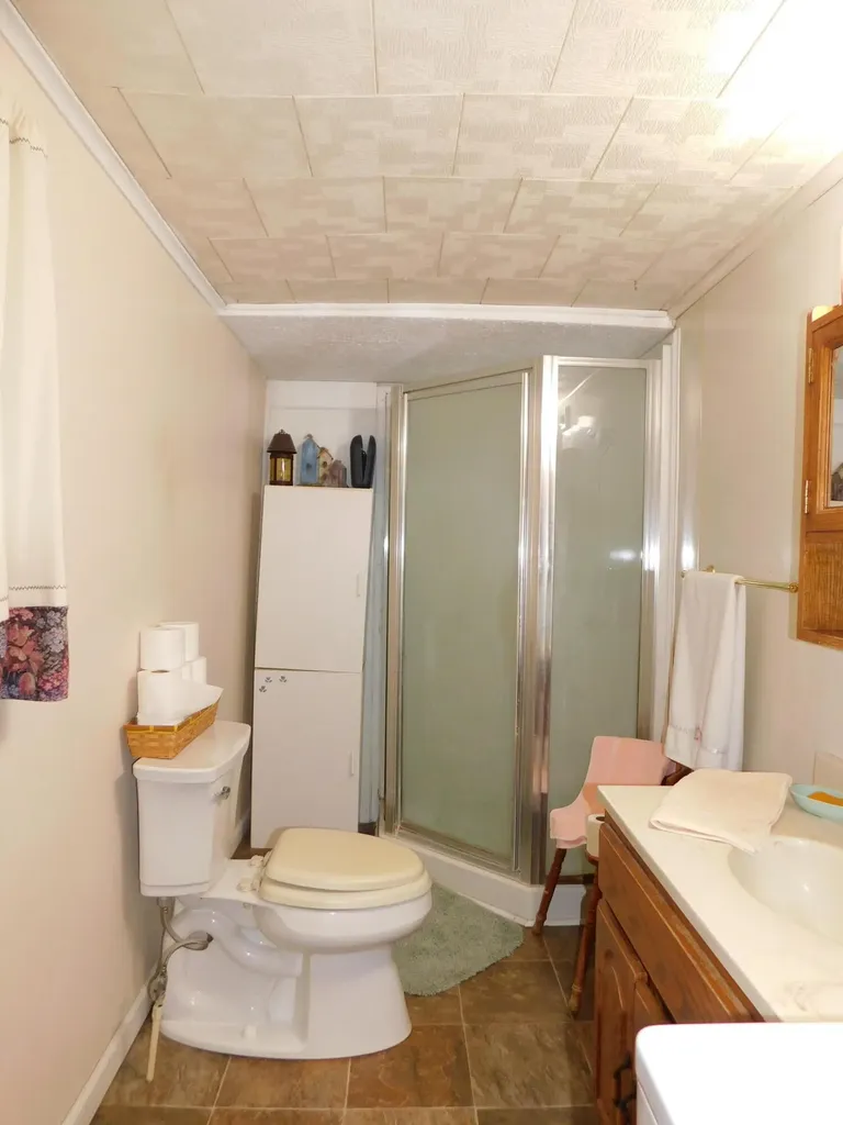 179 W Main Street Lynch KY 40855