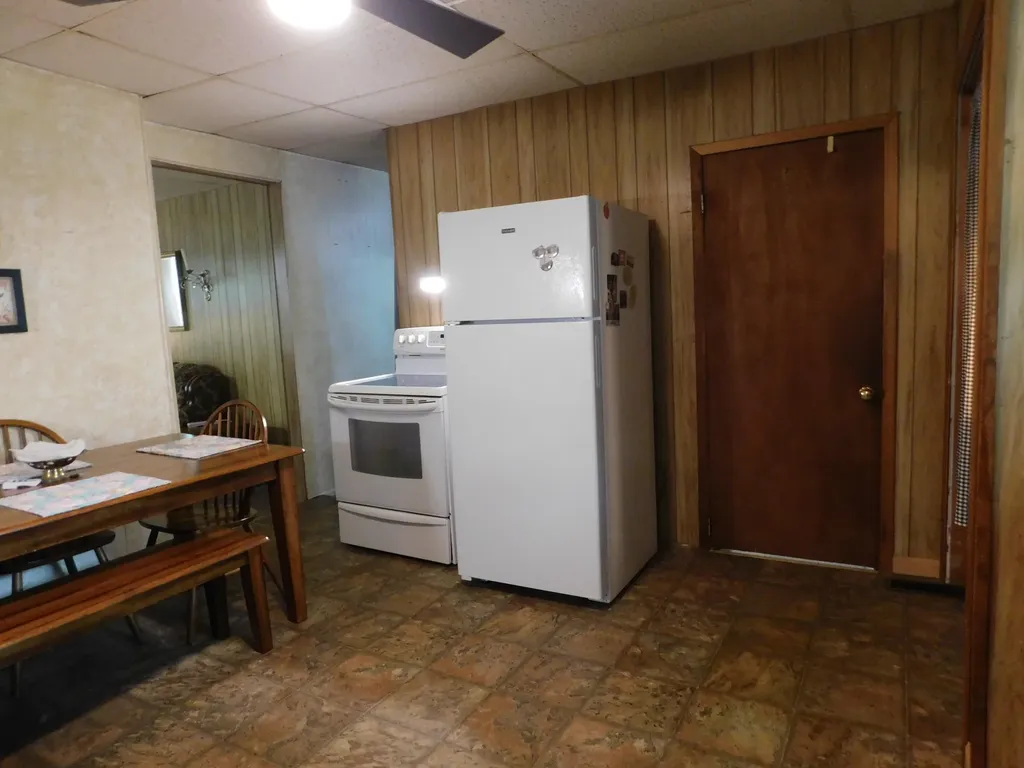 179 W Main Street Lynch KY 40855