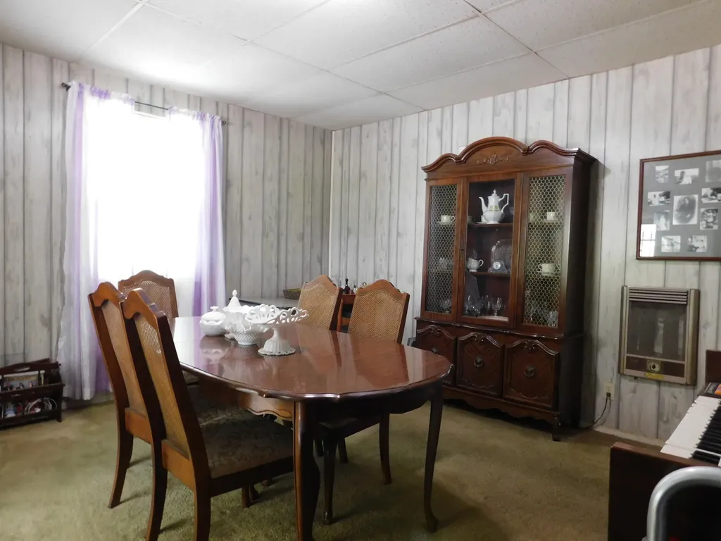 179 W Main Street Lynch KY 40855