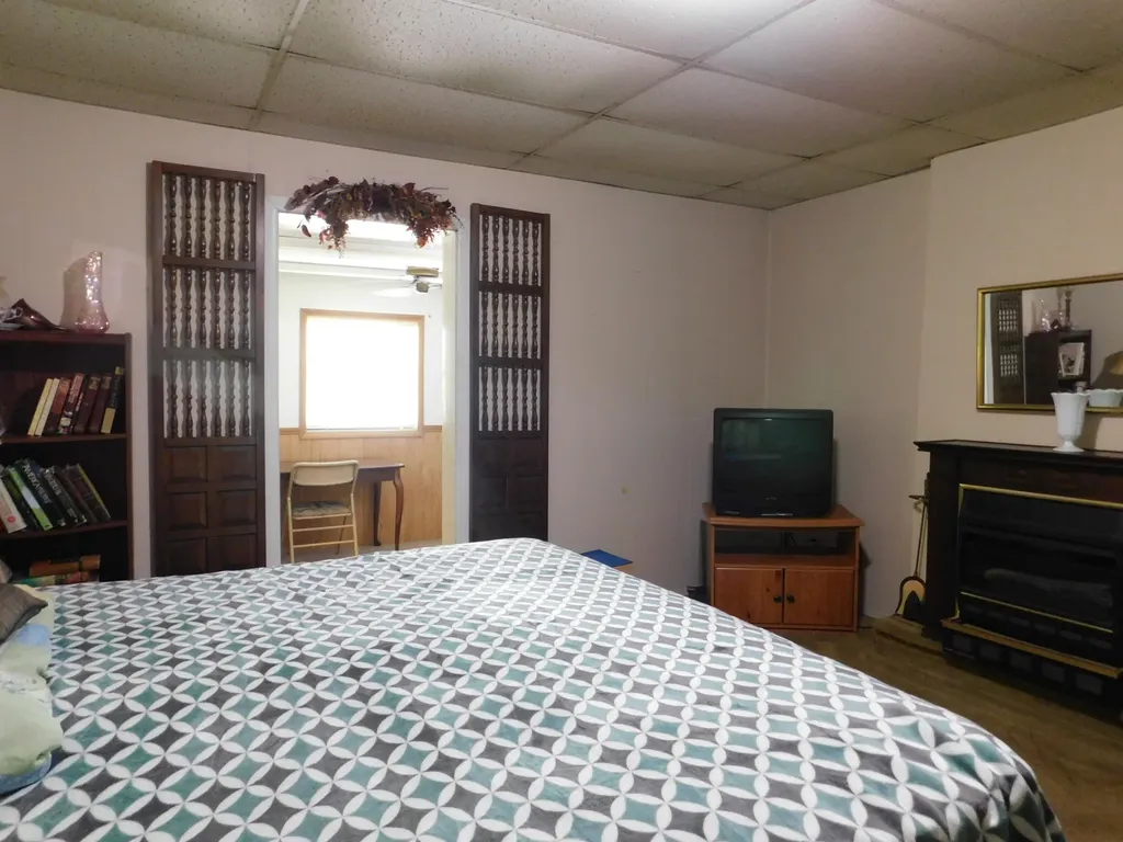 179 W Main Street Lynch KY 40855