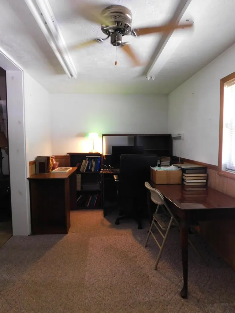 179 W Main Street Lynch KY 40855