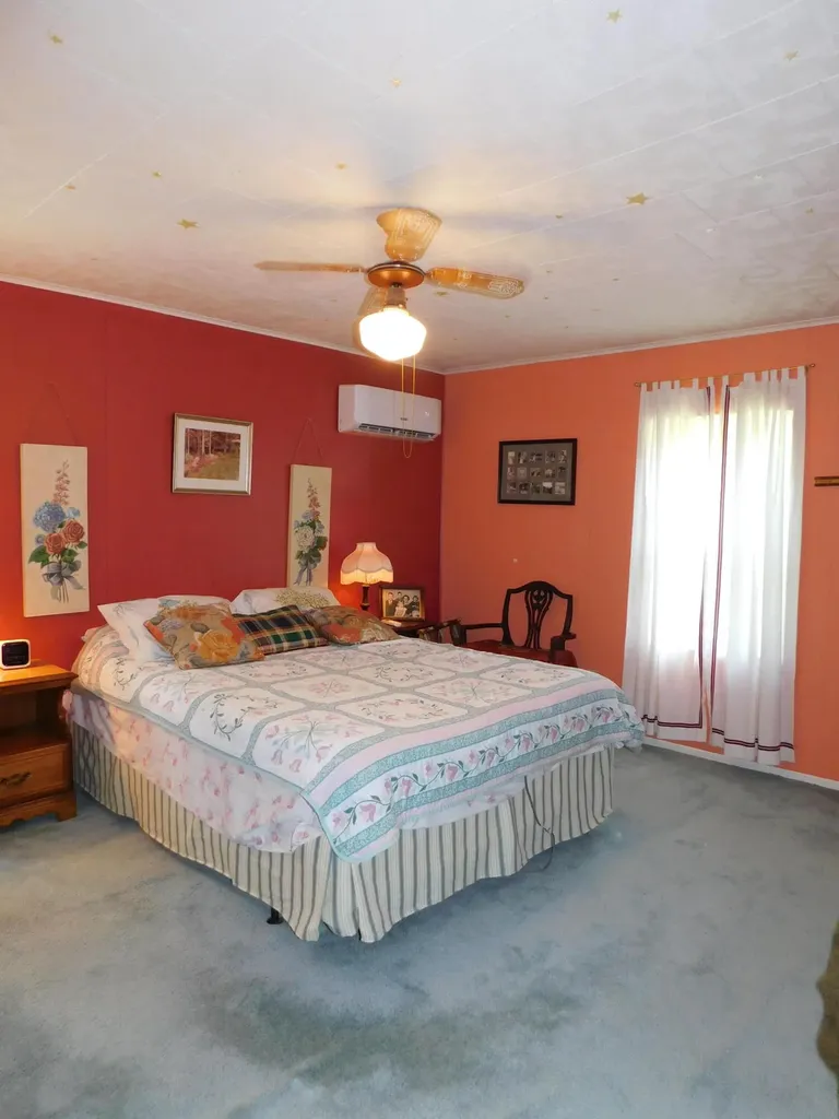 179 W Main Street Lynch KY 40855