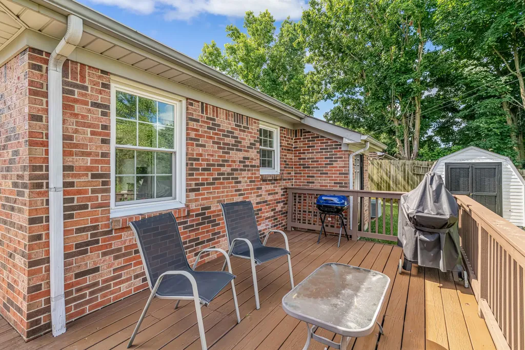 117 Tomahawk Road Nicholasville KY 40356