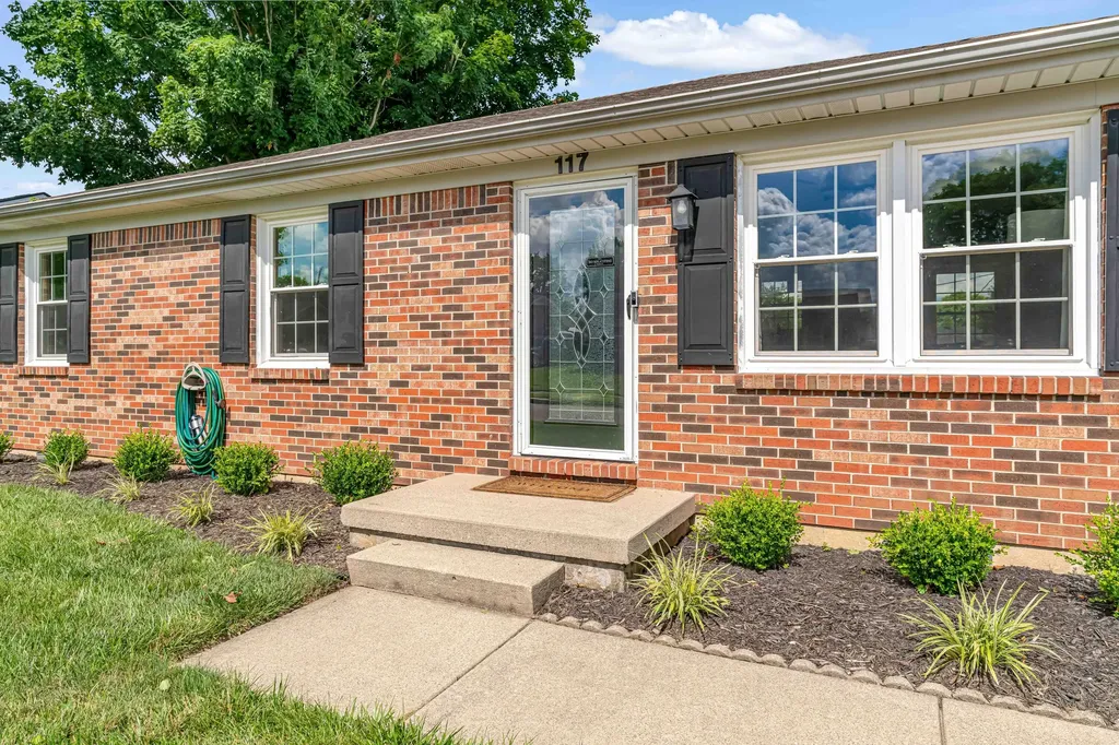 117 Tomahawk Road Nicholasville KY 40356