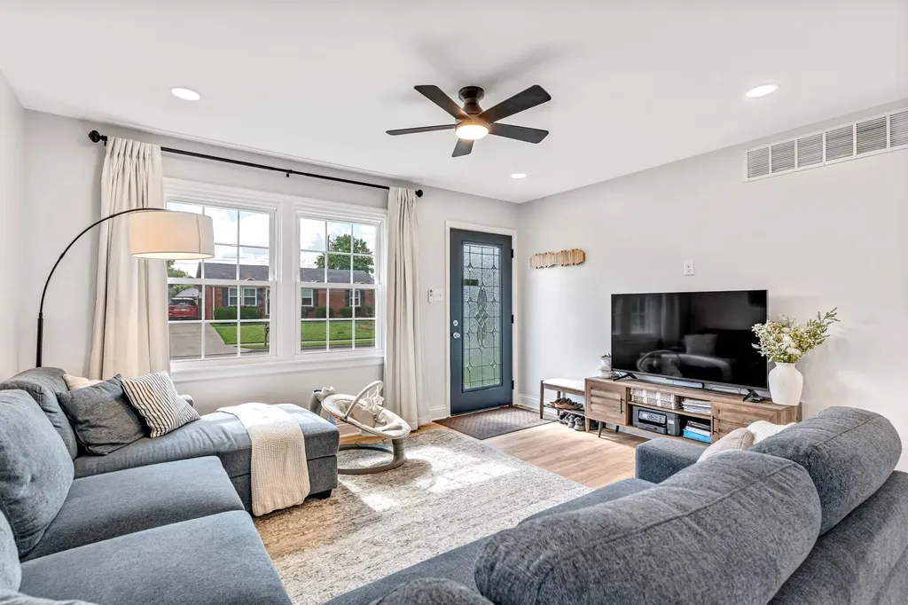 117 Tomahawk Road Nicholasville KY 40356