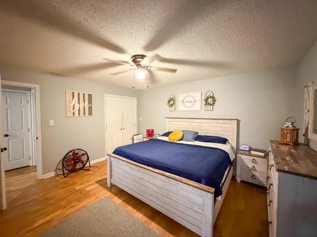 1203 Dean Hundley Road East Bernstadt KY 40729