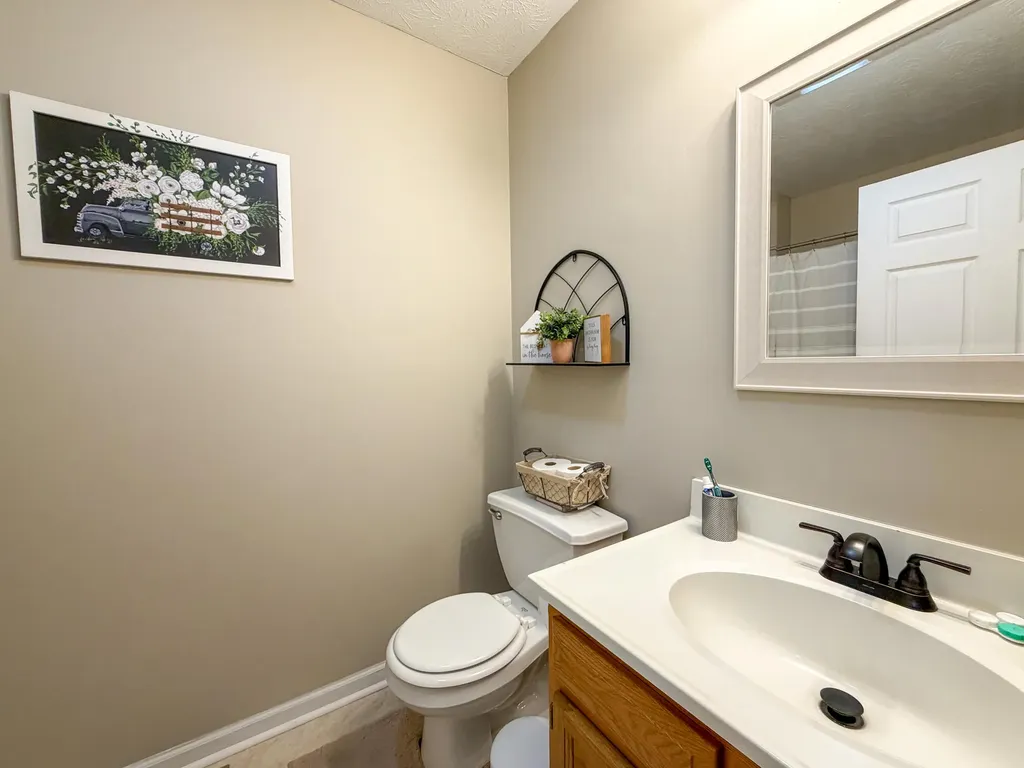 1203 Dean Hundley Road East Bernstadt KY 40729