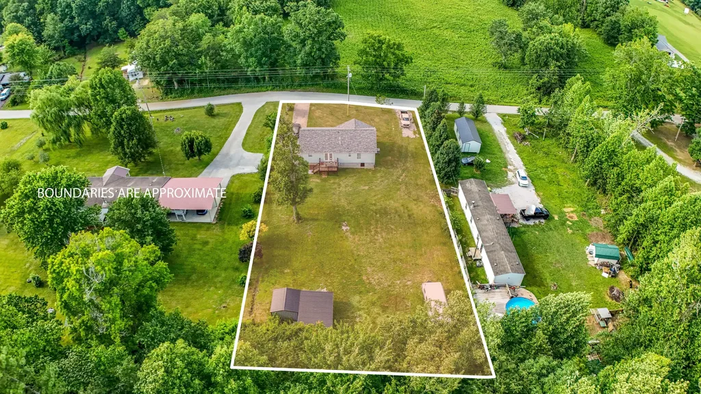 1203 Dean Hundley Road East Bernstadt KY 40729