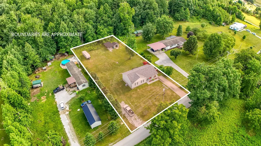 1203 Dean Hundley Road East Bernstadt KY 40729