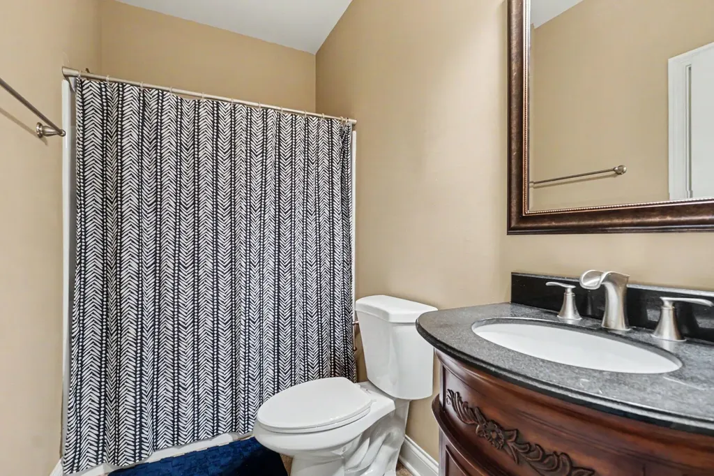 1748 Sandhurst Cove Lexington KY 40509