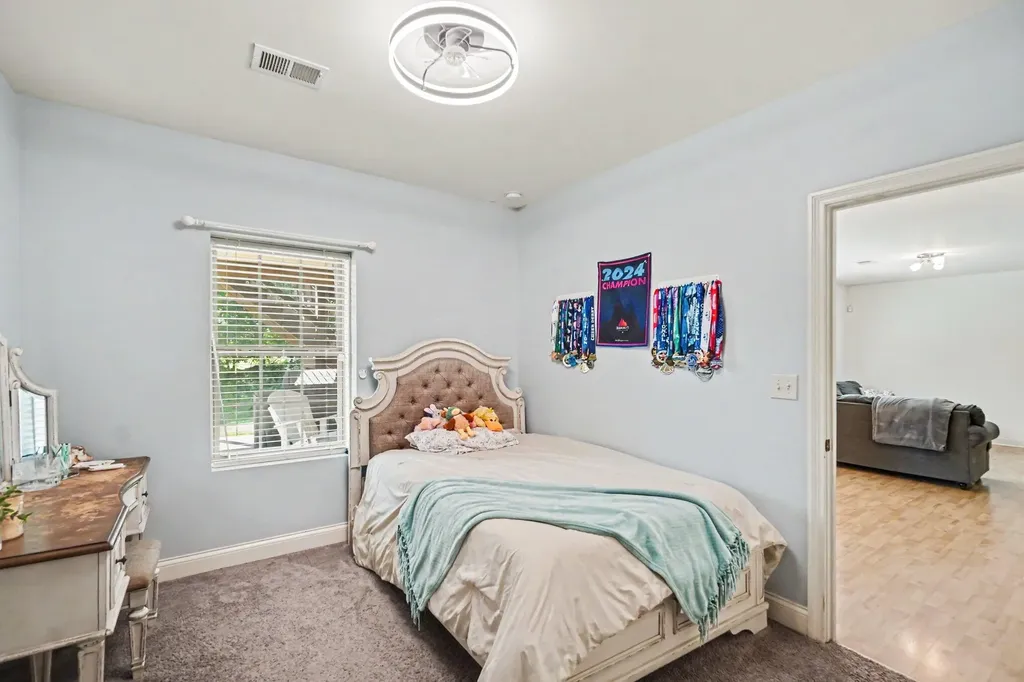 1748 Sandhurst Cove Lexington KY 40509