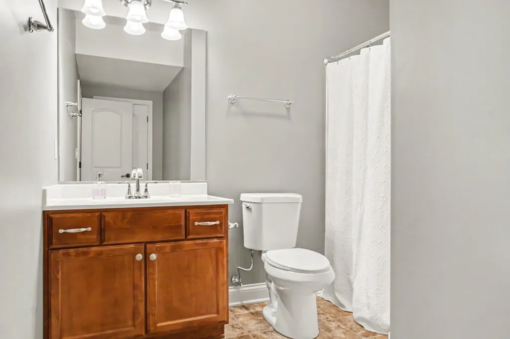 1748 Sandhurst Cove Lexington KY 40509