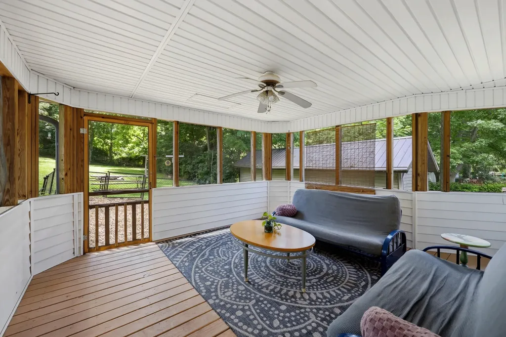 421 E Pleasant Street Cynthiana KY 41031