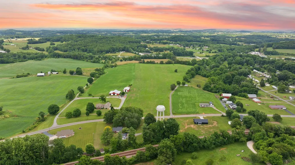 8336 N Highway 1247 Science Hill KY 42553