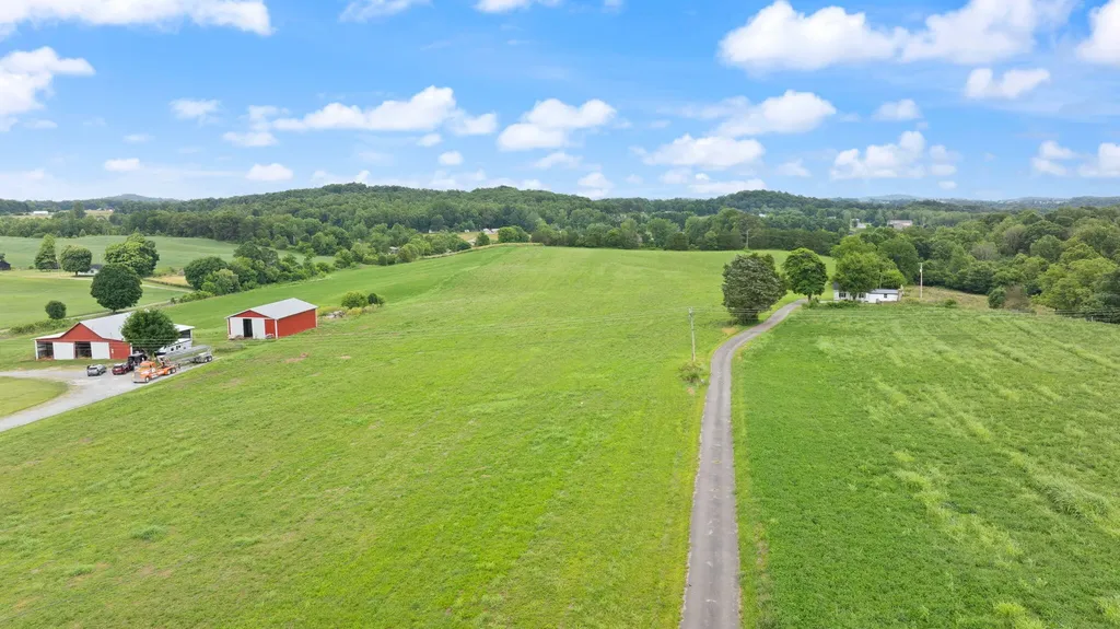 8336 N Highway 1247 Science Hill KY 42553