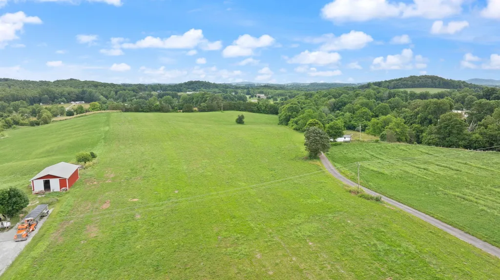 8336 N Highway 1247 Science Hill KY 42553