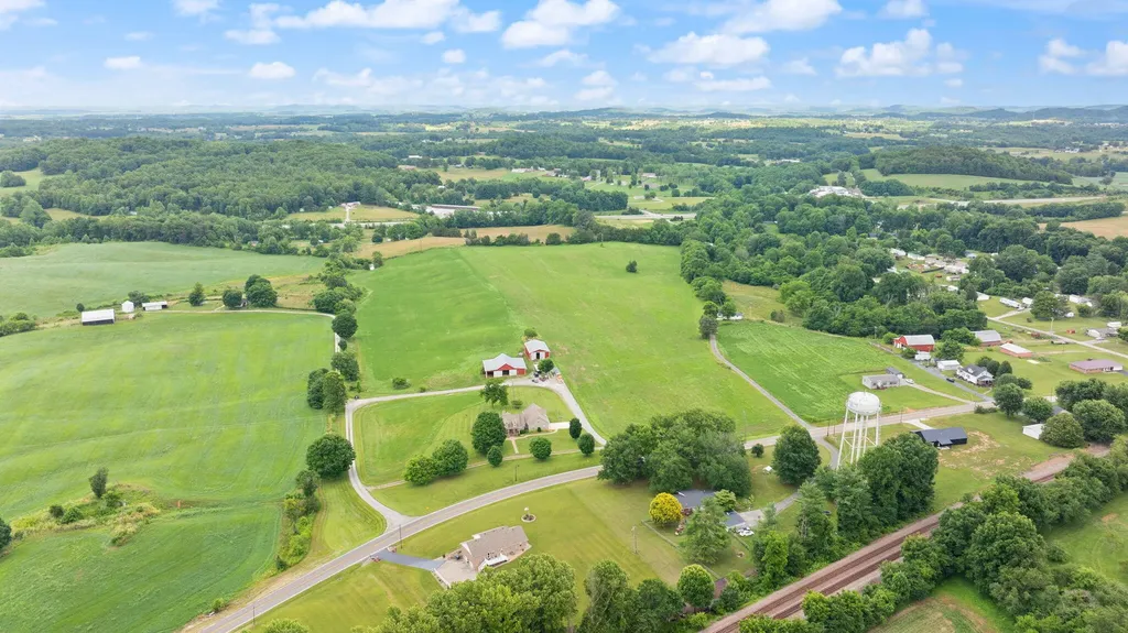 8336 N Highway 1247 Science Hill KY 42553